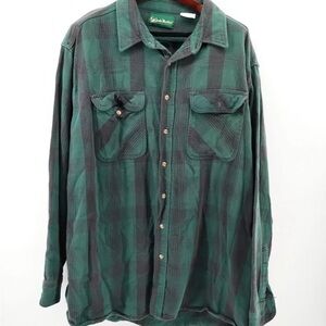 Vintage Gander Mountain Green and Black Plaid Button-Up Shirt. 4xl size